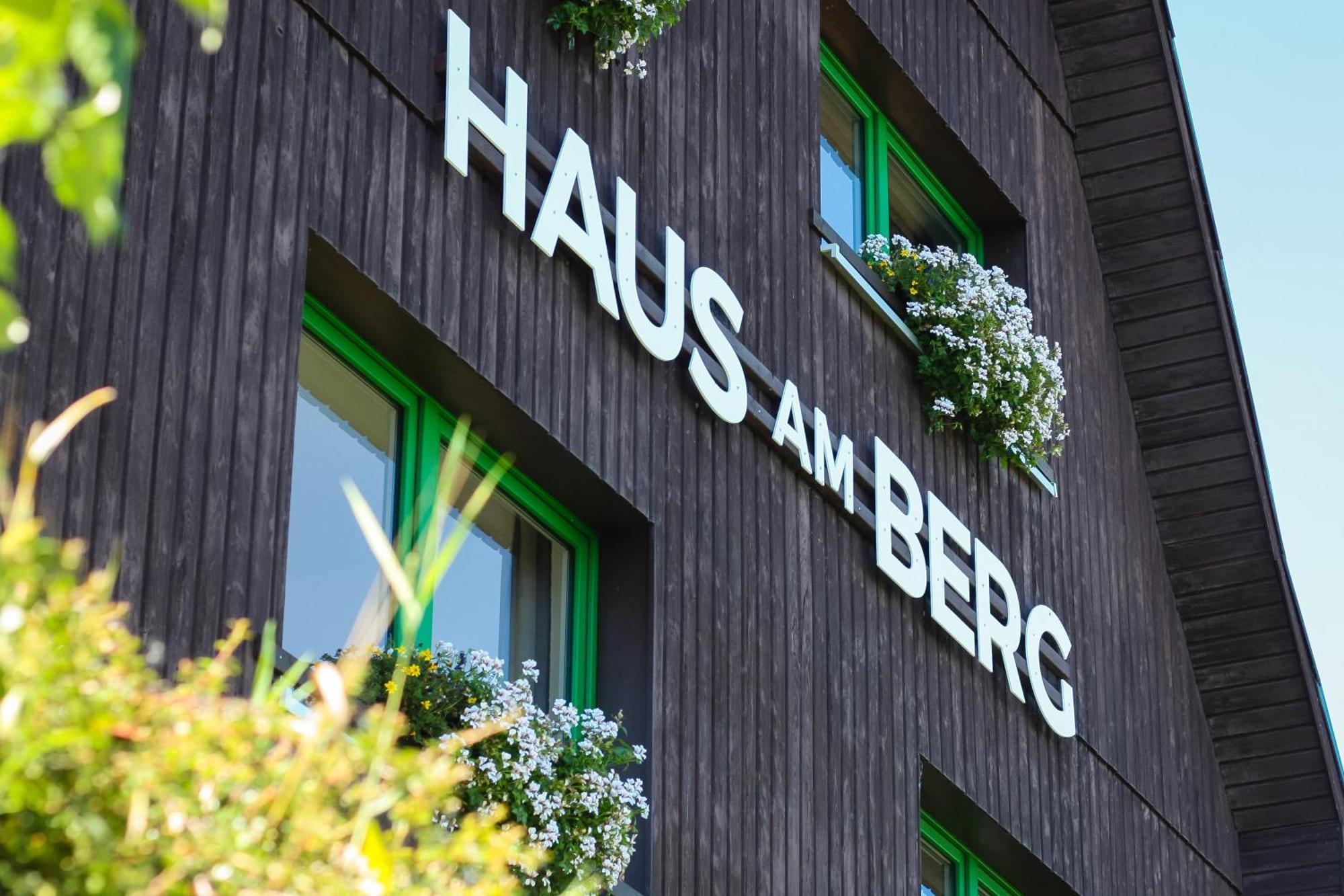 Haus Am Berg - Pension Direkt Am Skihang クロルト・オーバーヴィーゼンタール エクステリア 写真